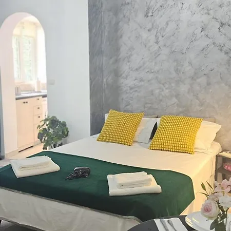 Sweet Dreams Charming Universitate *