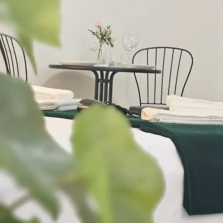 Sweet Dreams Charming Universitate * בוקרשט